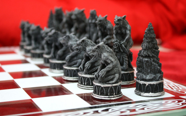 Chess bears red background furry free wallpaper for desktop - medium preview image