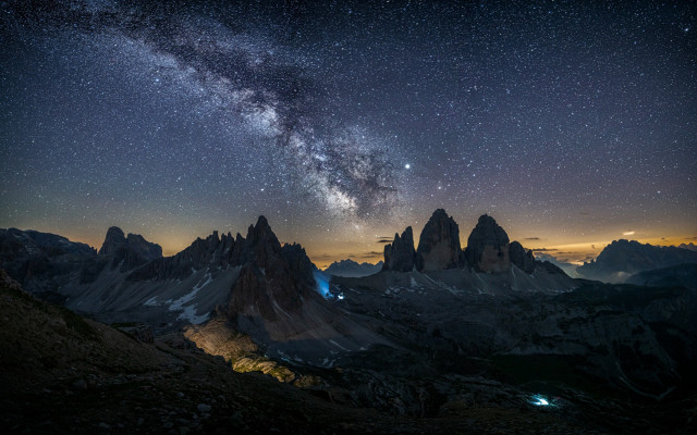 Night sky milky way mountains free wallpaper for desktop - medium preview image