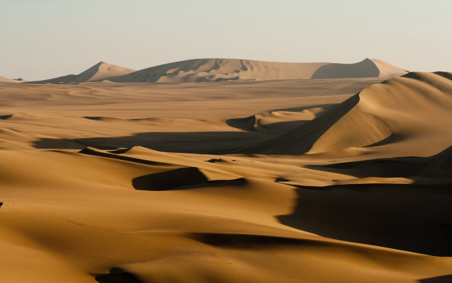 Desert sand dunes mountains blue free wallpaper for desktop - medium preview image