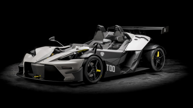 Race car black white yellow free wallpaper for desktop - medium preview image