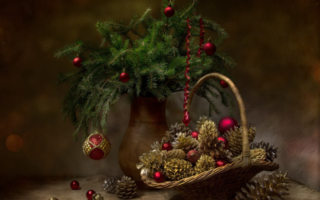 Christmas basket pinecones ornaments vase free wallpaper for desktop - medium preview image