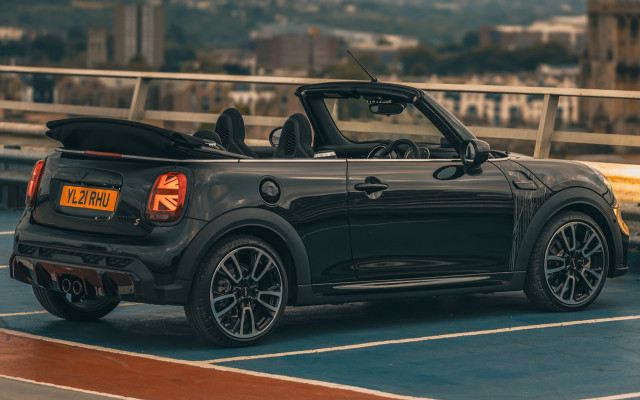 Black convertible city yellow light free wallpaper for desktop - medium preview image