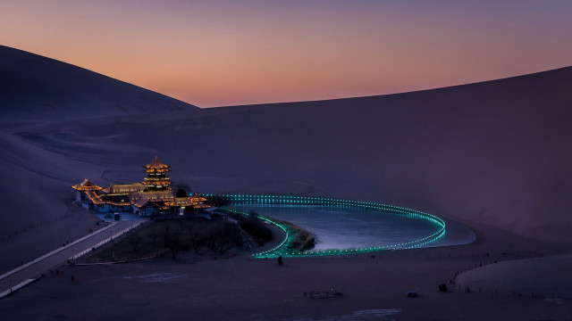 Desert building greenlight night sky free wallpaper for desktop - medium preview image