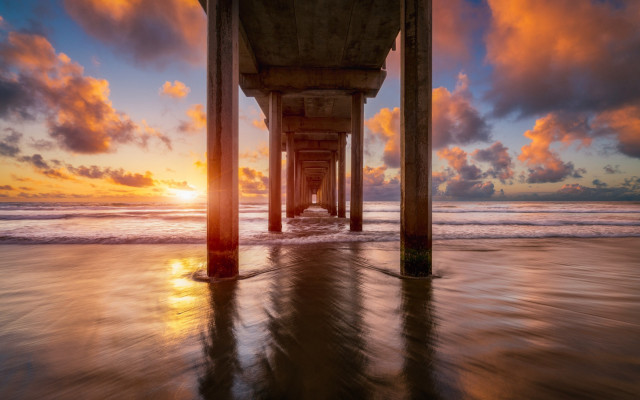 Pier sunset clouds ocean precisionism free wallpaper for desktop - medium preview image