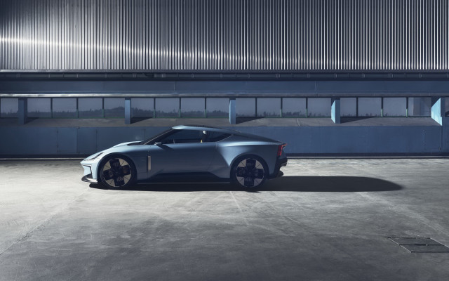 Silver sportscar night parkinglot building free wallpaper for desktop - medium preview image