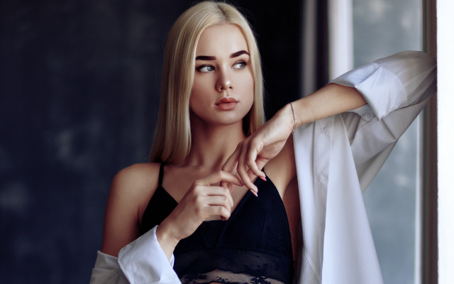 Woman black top white jacket free wallpaper for desktop - medium preview image