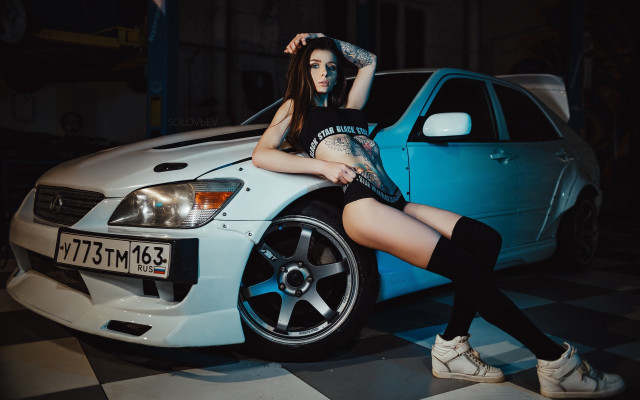 Woman car checkered fashion tattoo free wallpaper for desktop - medium preview image