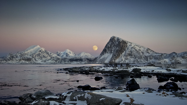 Mountain range full moon lake free wallpaper for desktop - medium preview image