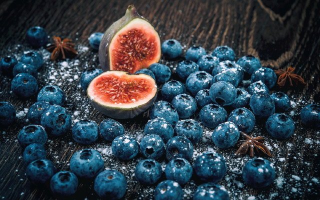 Figurine blueberries powdered sugar food free wallpaper for desktop - medium preview image