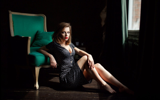 Woman sitting green chairs figurative free wallpaper for desktop - medium preview image