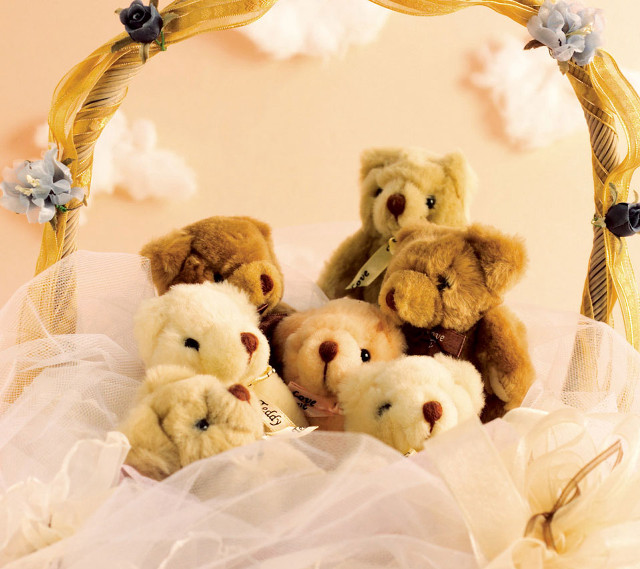 Basket stuffed animals table wall free wallpaper for tablet - medium preview image