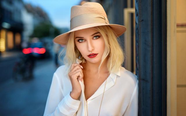 Woman hat city street night free wallpaper for desktop - medium preview image