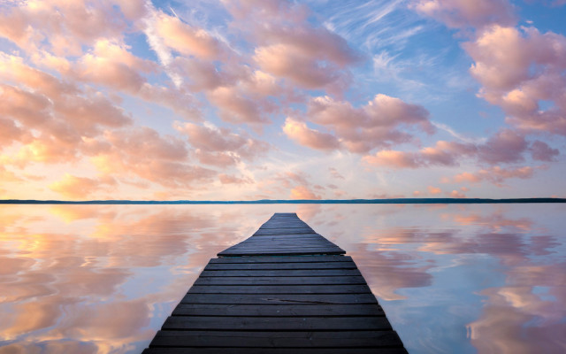 Dusk dock pink clouds minimalist free wallpaper for desktop - medium preview image