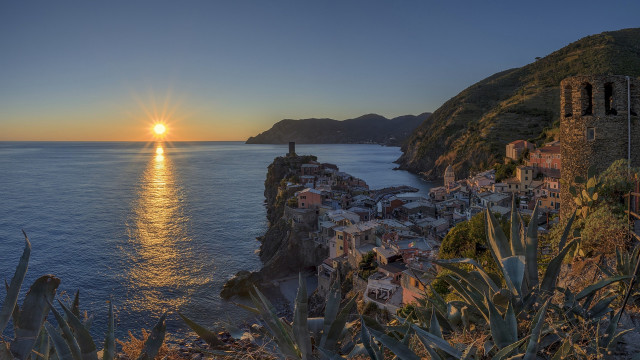 Sunset coastal town mountain lake free wallpaper for desktop - medium preview image