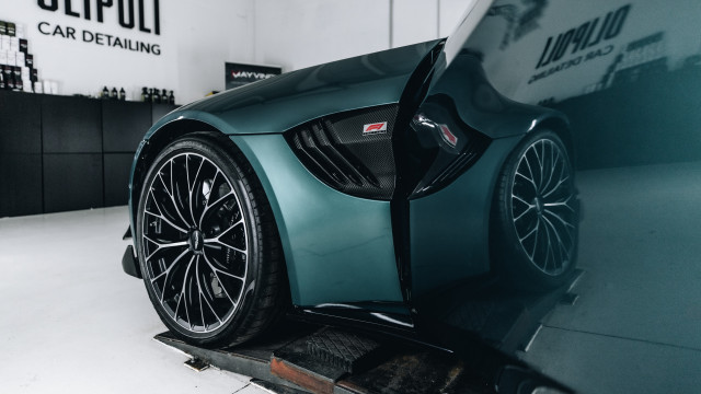 Car mechanic garage surfboard futurism free wallpaper for desktop - medium preview image