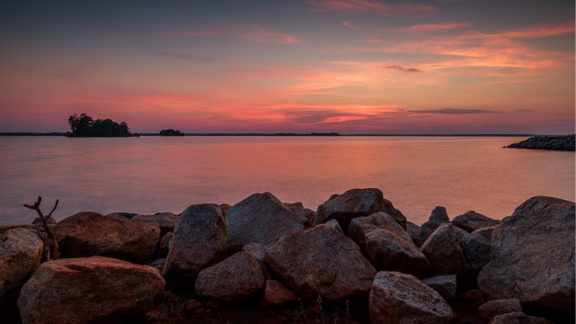 Sunset lake rocks trees pink free wallpaper for desktop - medium preview image