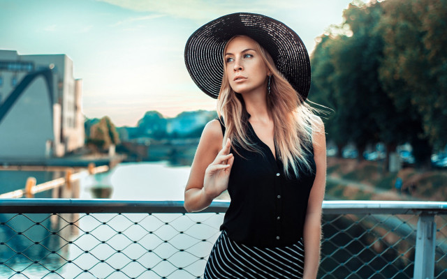 Woman hat dress bridge city free wallpaper for desktop - medium preview image