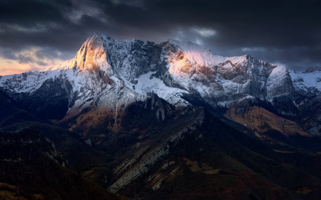 Mountain range snow peak cloudy free wallpaper for desktop - medium preview image