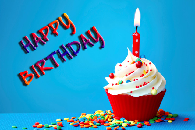 Cupcake candle sprinkles confetti blue free wallpaper for desktop - medium preview image