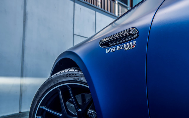 Blue sports car building vb free wallpaper for desktop - medium preview image