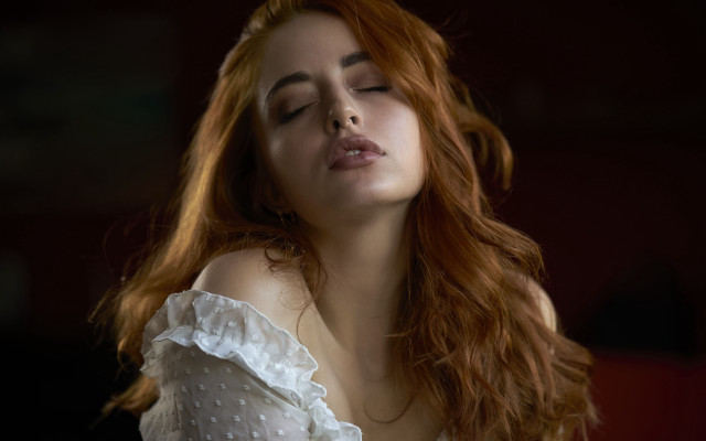 Elina karimova redhair whitedress portrait free wallpaper for desktop - medium preview image