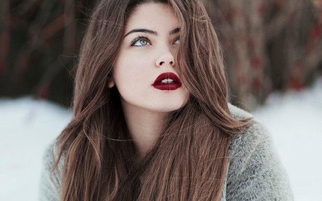 Woman longhair redlipstick lookingup snow free wallpaper for desktop - medium preview image