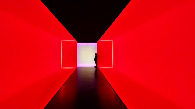 Red room cyberpunk judd torii free wallpaper for desktop - medium preview image