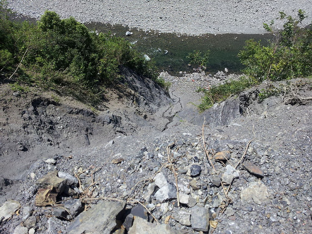 River rocky forest bench nature free wallpaper for desktop - medium preview image