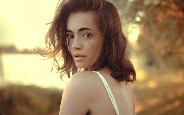 Woman frizzy hair tree water free wallpaper for desktop - medium preview image