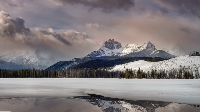 Mountain lake forest snow evening free wallpaper for desktop - medium preview image