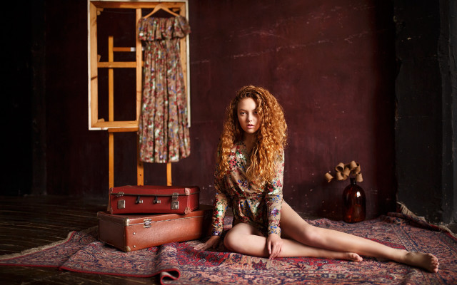 Woman sitting rug luggage mirror free wallpaper for desktop - medium preview image