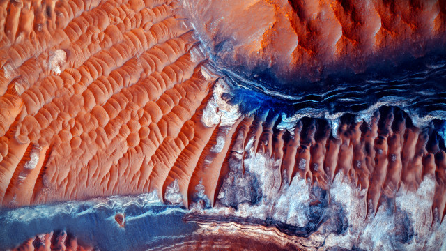 Red blue water rocks blue free wallpaper for desktop - medium preview image