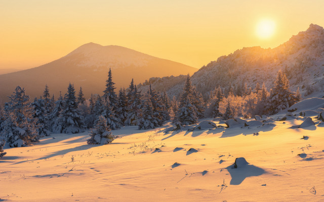Snowy mountain sunset trees beach free wallpaper for desktop - medium preview image