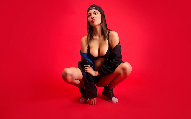 Woman black dress hat red free wallpaper for desktop - medium preview image