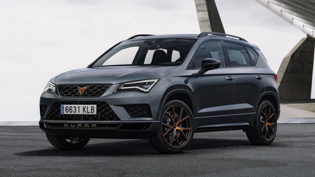 Grey suv building bridge clouds free wallpaper for desktop - medium preview image