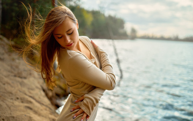 Beach woman blonde hair windy free wallpaper for desktop - medium preview image