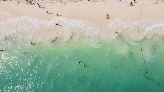 Beach wave people summer milkyway free wallpaper for desktop - medium preview image