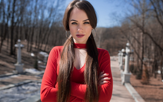 Serious woman park long hair free wallpaper for desktop - medium preview image