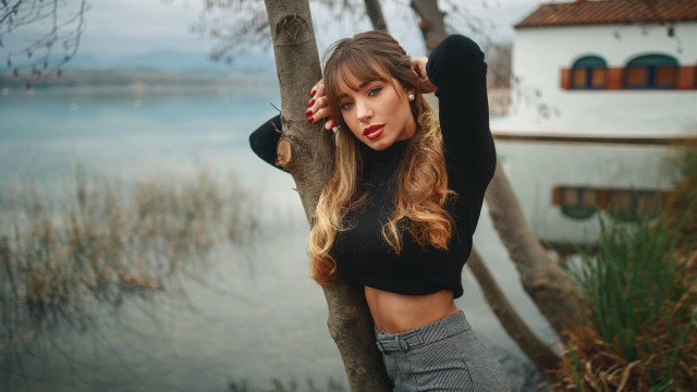 Woman leaning tree lake portrait #2 free wallpaper for desktop - medium preview image