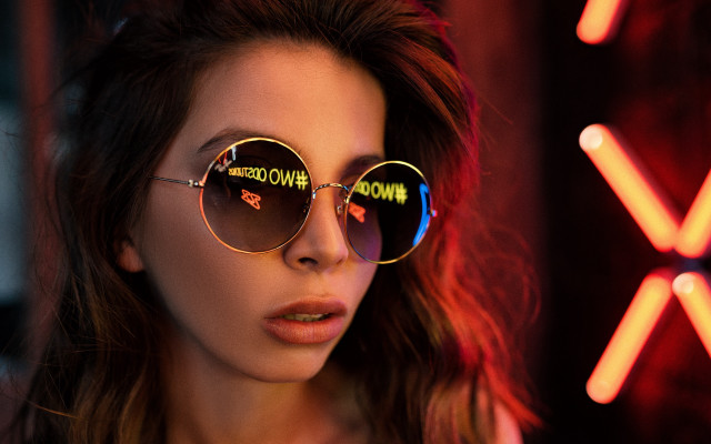 Woman sunglasses show neon promo free wallpaper for desktop - medium preview image