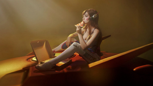 Eve ryder cyberpunk pizza laptop free wallpaper for desktop - medium preview image