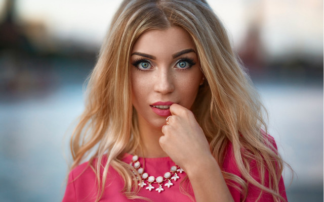 Woman blueeyes pinkshirt necklace fauvism free wallpaper for desktop - medium preview image