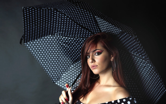 Red haired woman umbrella fashion free wallpaper for desktop - medium preview image