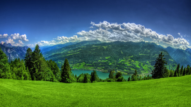 Scenic green valley mountains lake free wallpaper for desktop - medium preview image