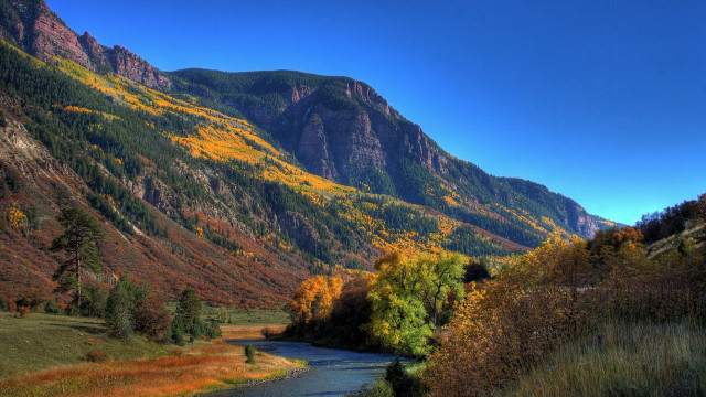 Autumn river valley mountains trees free wallpaper for desktop - medium preview image
