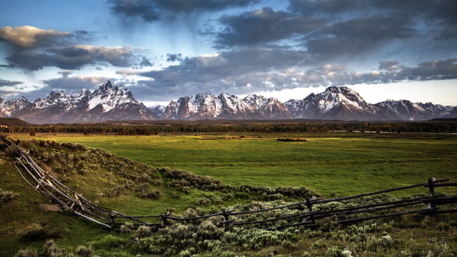Fence mountains clouds sunset landscape free wallpaper for desktop - medium preview image