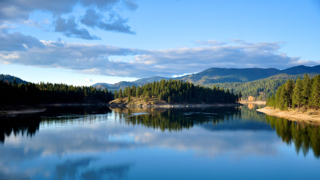 Lake mountains trees cloudy sky #22 free wallpaper for desktop - medium preview image