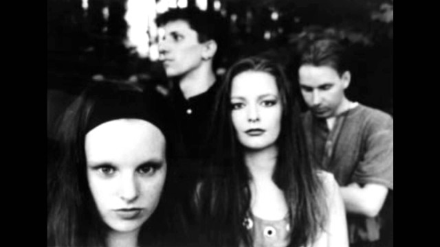 Group people black white photo #4 free wallpaper for desktop - medium preview image