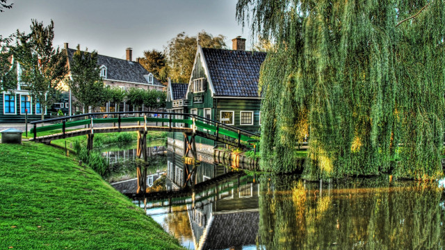 Park bridge willow house cityscape free wallpaper for desktop - medium preview image