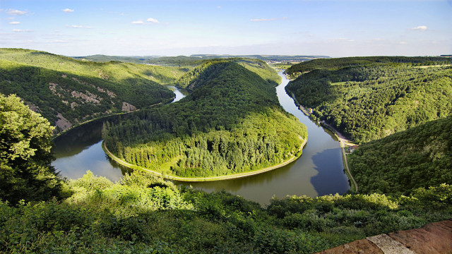 Lush river valley mountains forest free wallpaper for desktop - medium preview image